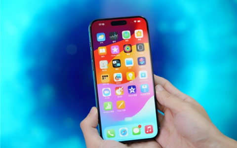 苹果研发AI模型压缩技术：把270亿参数大模型装进iPhone