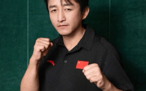 邹市明45岁重返拳击赛场！坦言：听老婆的话