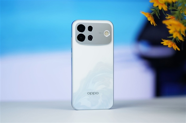 10000mAh冰川电池!OPPO A7 Pro Max评测:超大电池堪比充电宝 想耗尽电量都不容易